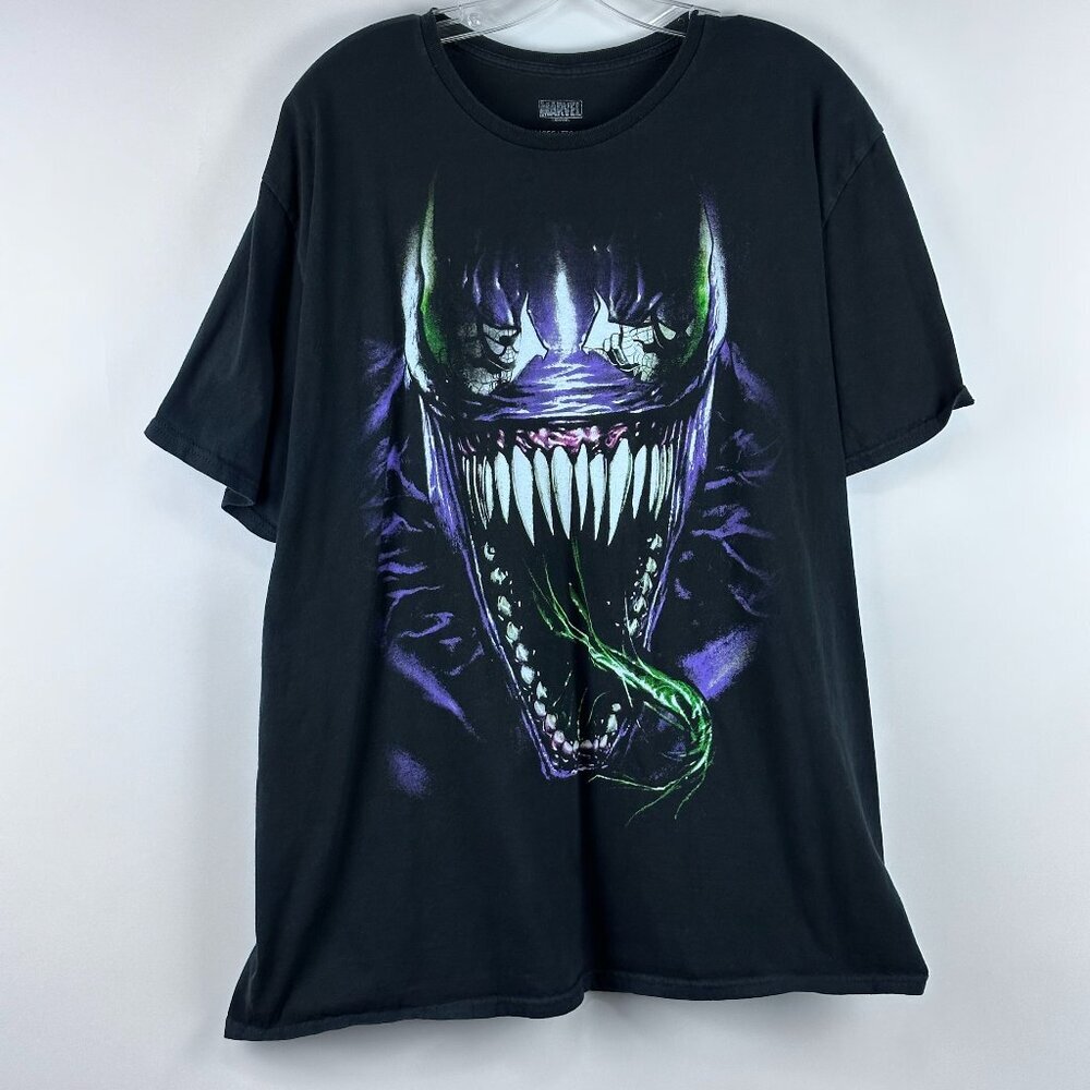 Marvel Comics Men's Venom Graphic Short Sleeve T-Shirt